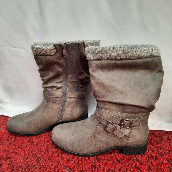 Torrid Women's Booties Sweater Knit Trim Buckle Accent Gray Size 11 - Picture 11 of 14